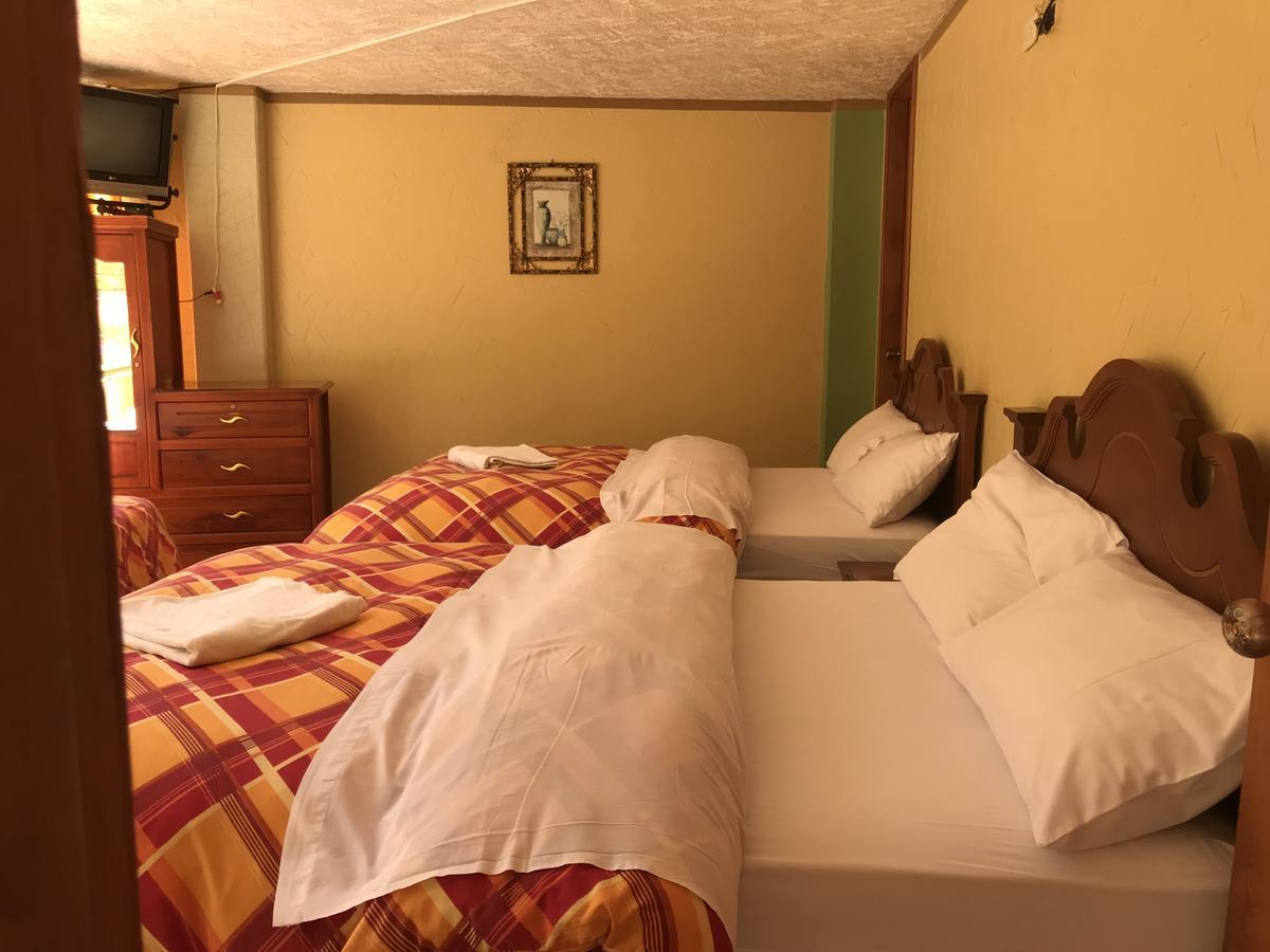 Hotel Puerta Del Sol Baños Exteriér fotografie